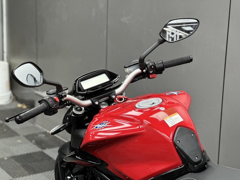 二手奥古斯塔Brutale 800