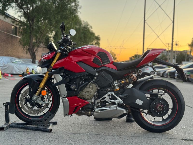 二手杜卡迪Street Fighter V4