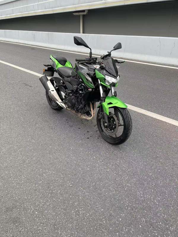 二手川崎Z400