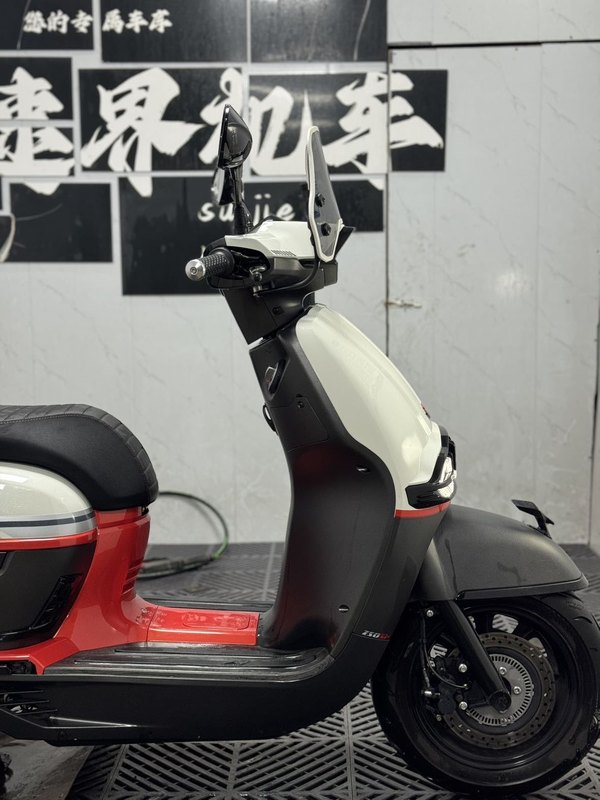 二手维多利亚Sixties 250Si