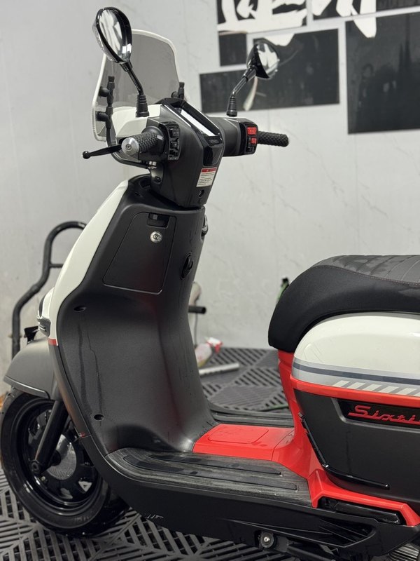 二手维多利亚Sixties 250Si