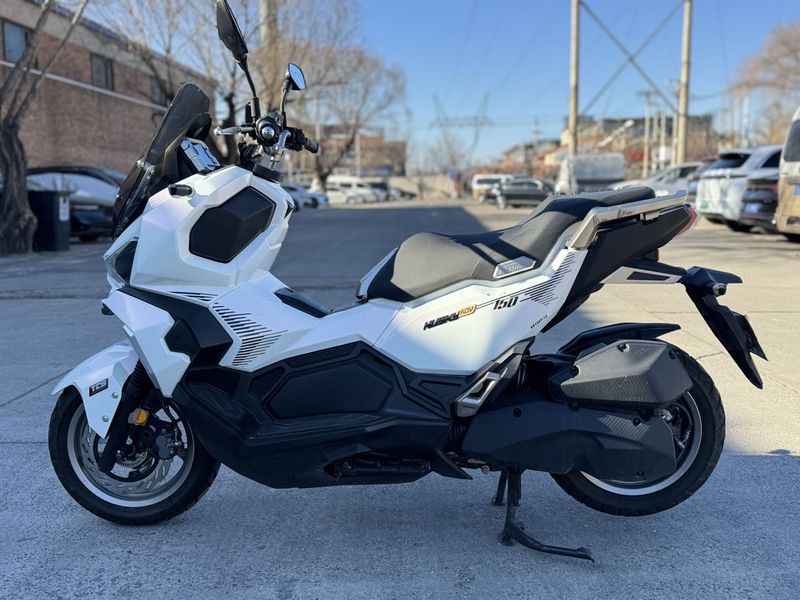 二手三阳哈士奇 Husky ADV150