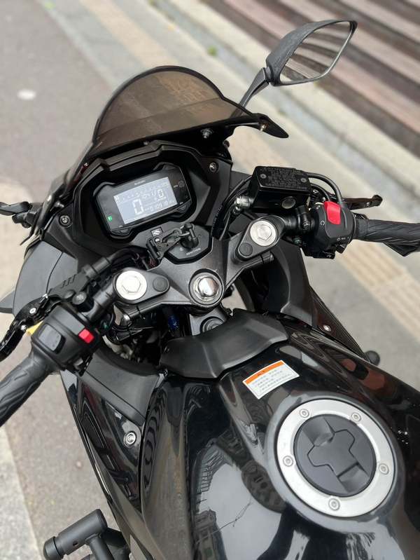 二手豪爵铃木GSX250R