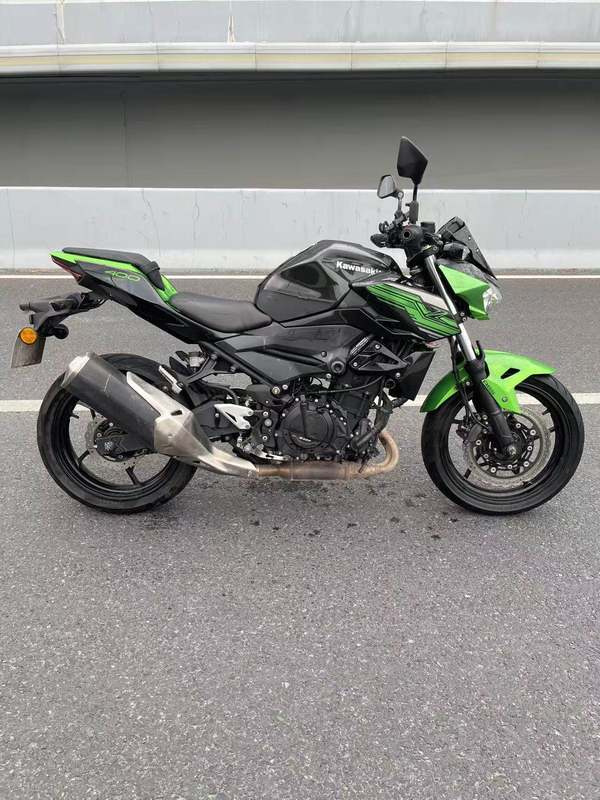 二手川崎Z400