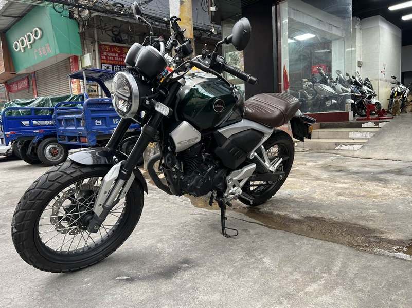 二手五羊本田鸷道 CB190SS