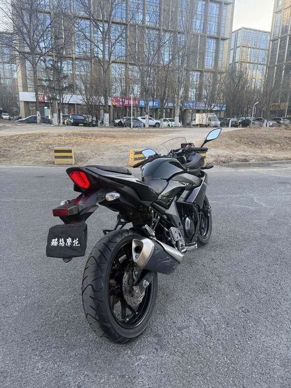 二手豪爵铃木GSX250R