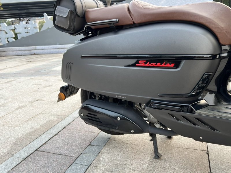 二手维多利亚Sixties 250Si