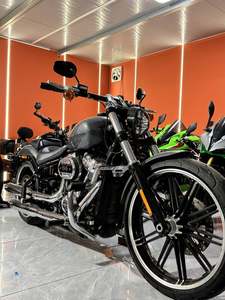 二手哈雷戴维森突破者 Breakout