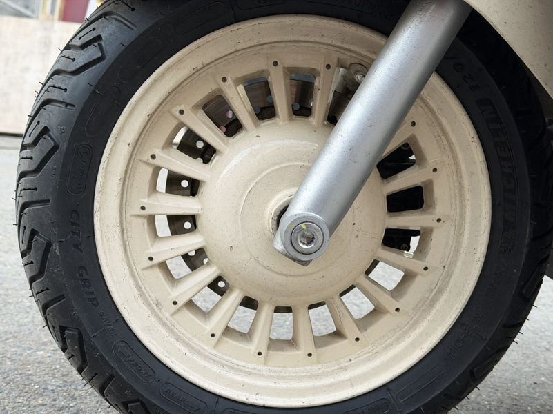 二手南方梦拉丽莎 飞戈