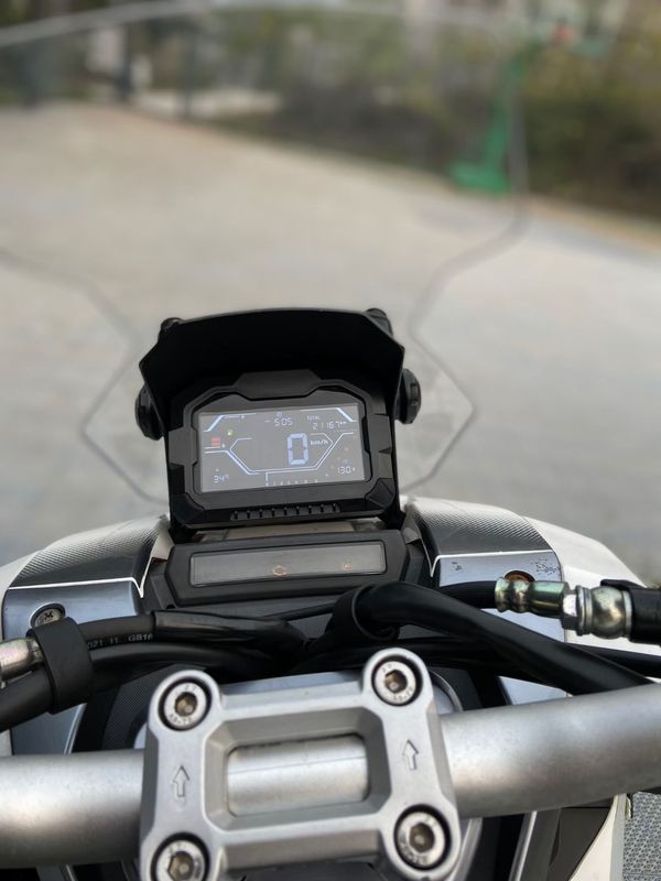 二手布雷斯通极宙 ADV150