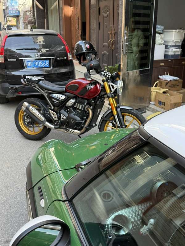 二手凯旋Scrambler 400 X