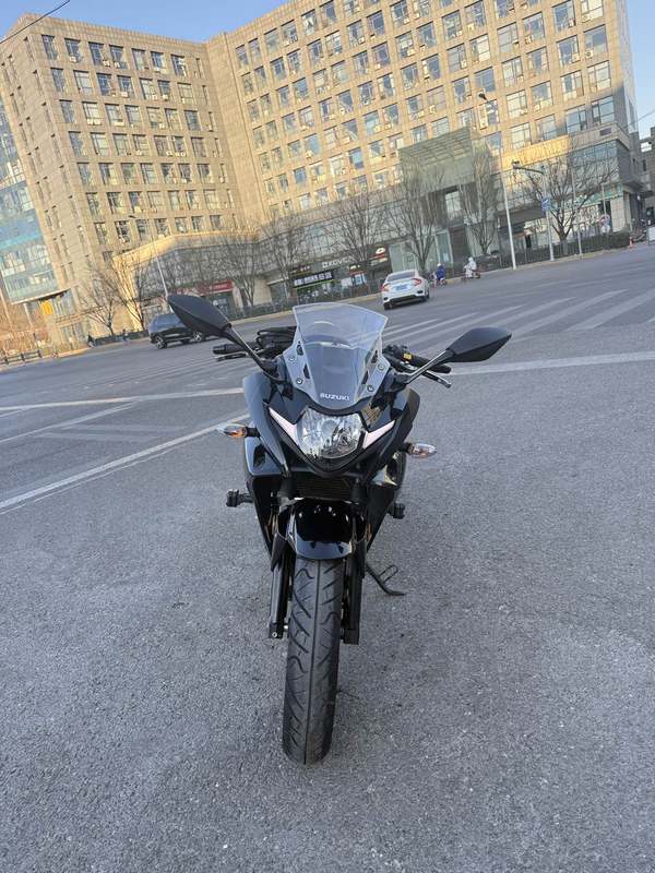 二手豪爵铃木GSX250R