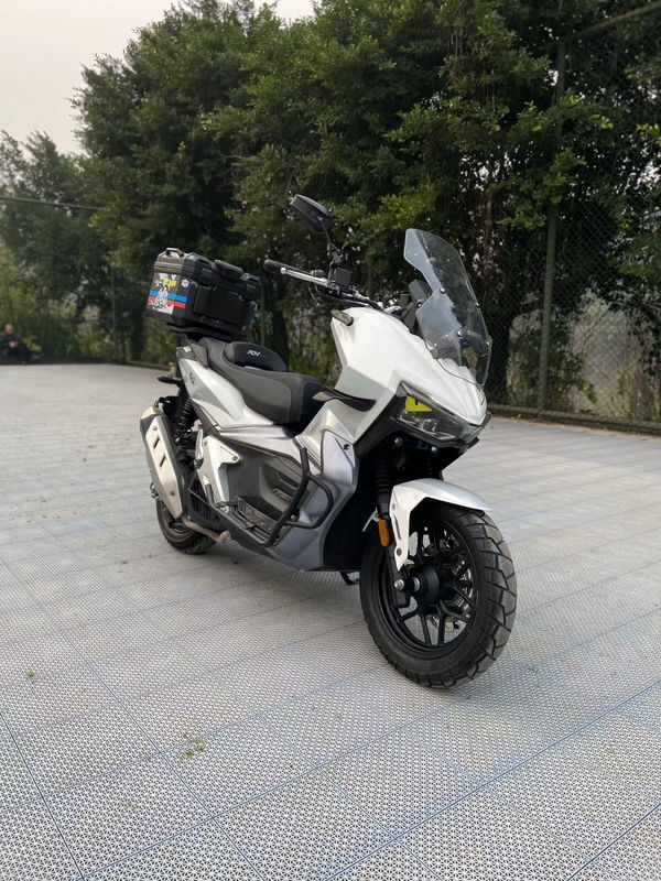 二手布雷斯通极宙 ADV150
