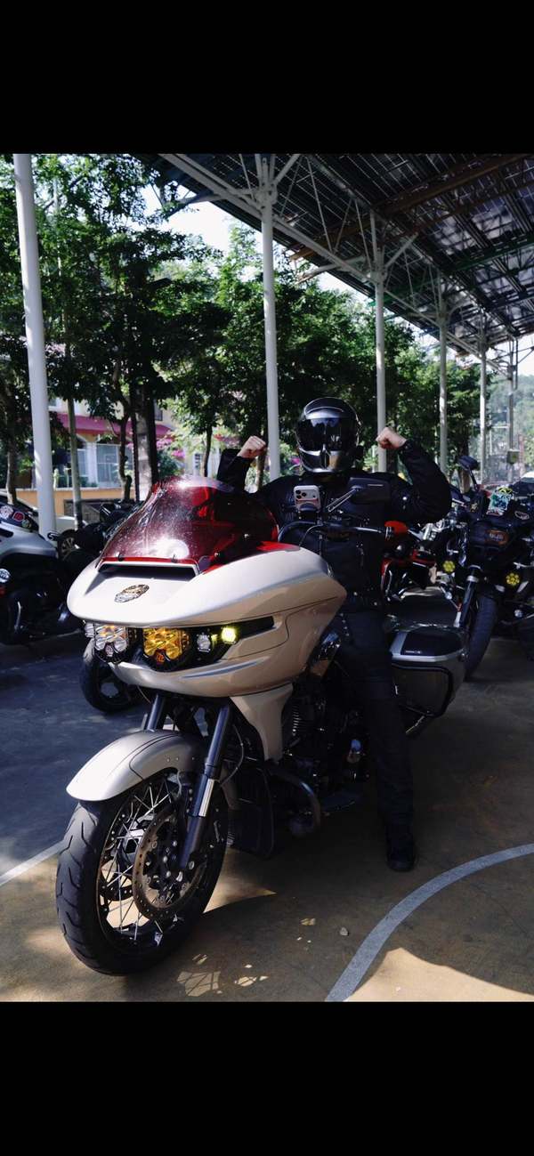 二手哈雷戴维森公路滑翔 Road Glide