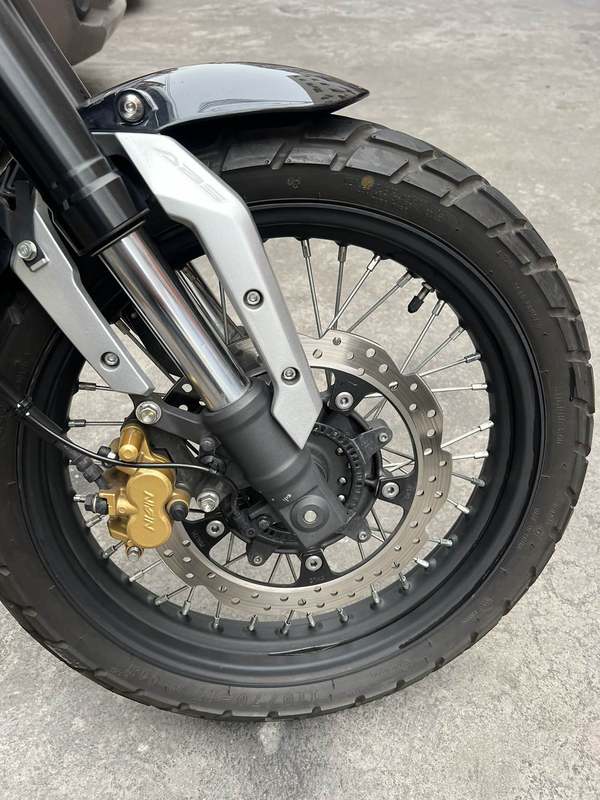 二手五羊本田鸷道 CB190SS