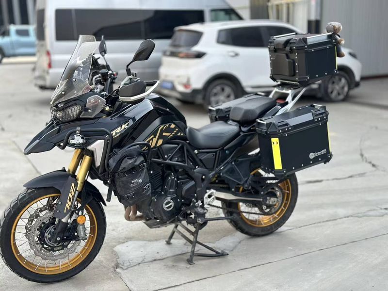 二手贝纳利TRK702