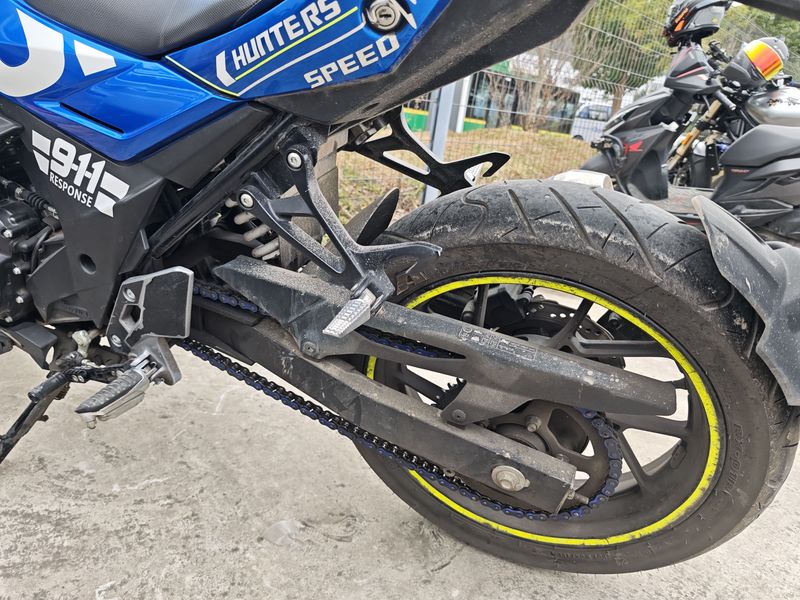 二手豪爵铃木GSX250R