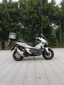 二手布雷斯通极宙 ADV150
