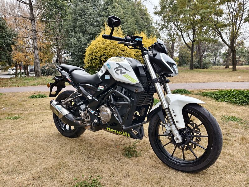 二手贝纳利小黄龙 TNT25