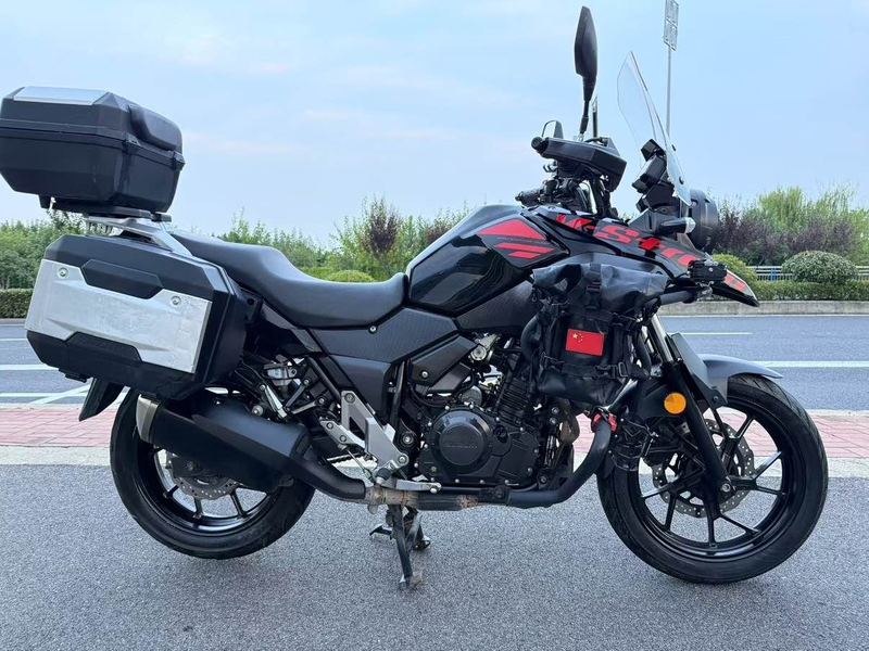 二手豪爵铃木DL250