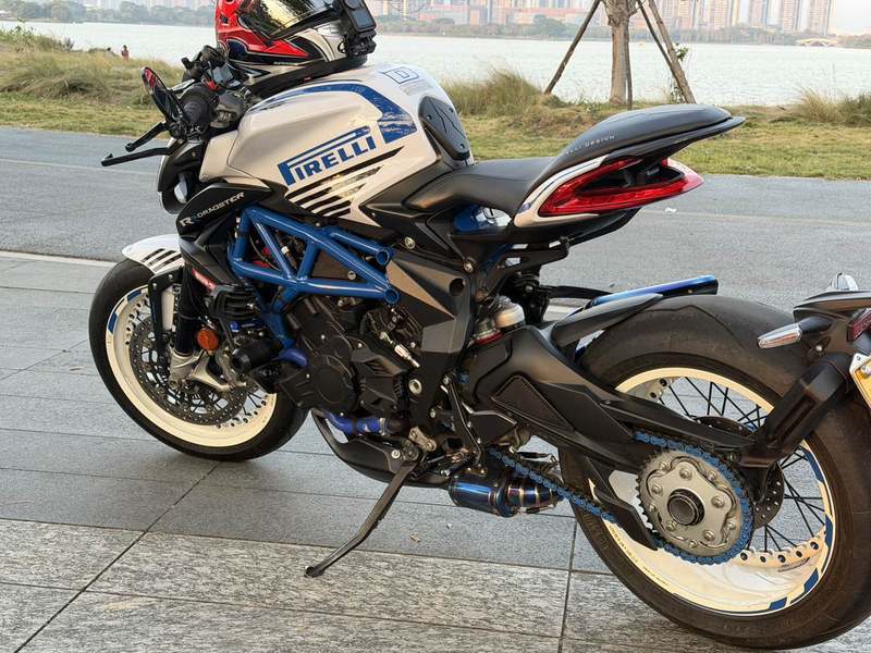 二手奥古斯塔Dragster 800