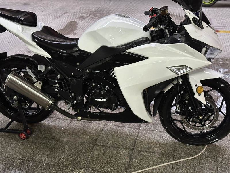 二手喜力蛟龙200