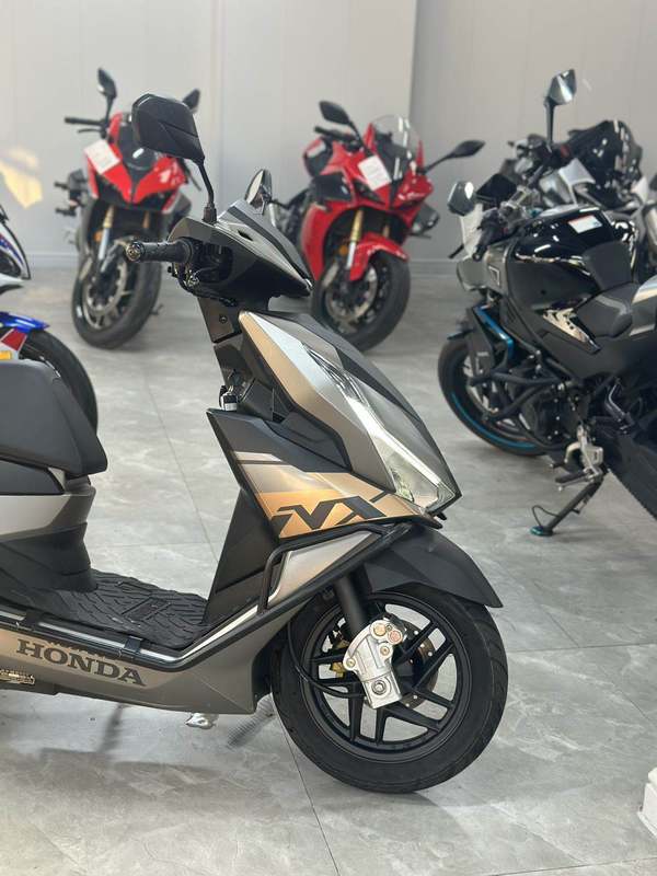 二手五羊本田NX125