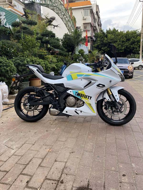 二手QJMOTOR赛250
