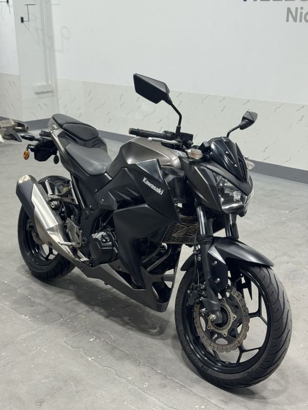 二手川崎Z 250 ABS