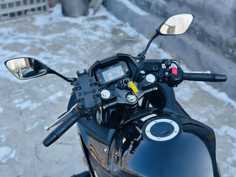 二手豪爵铃木GSX250R