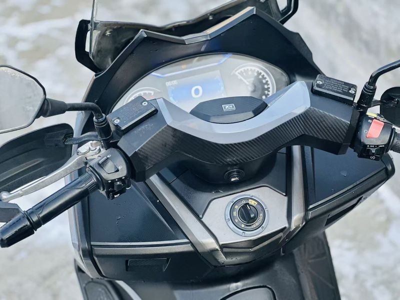 二手大阳V锐 300T