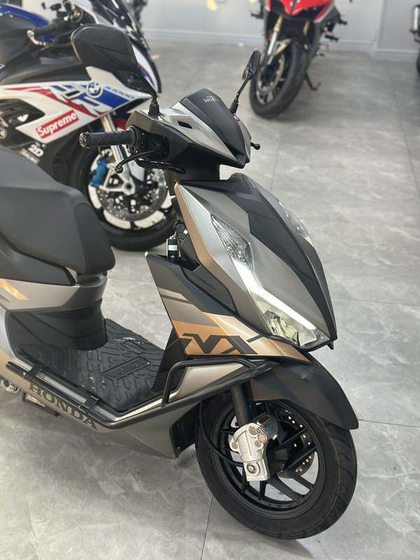 二手五羊本田NX125