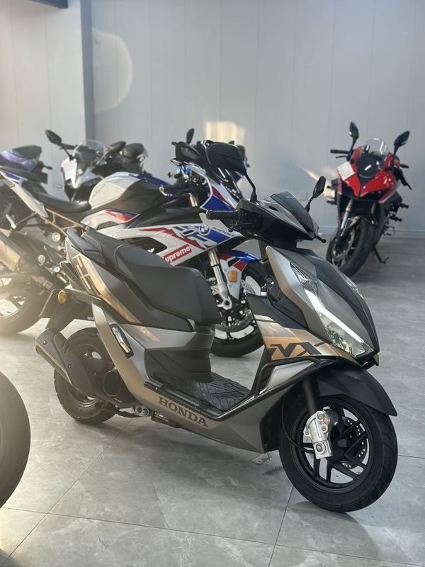 二手五羊本田NX125