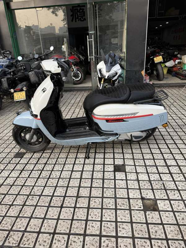 二手维多利亚Sixties 250Si