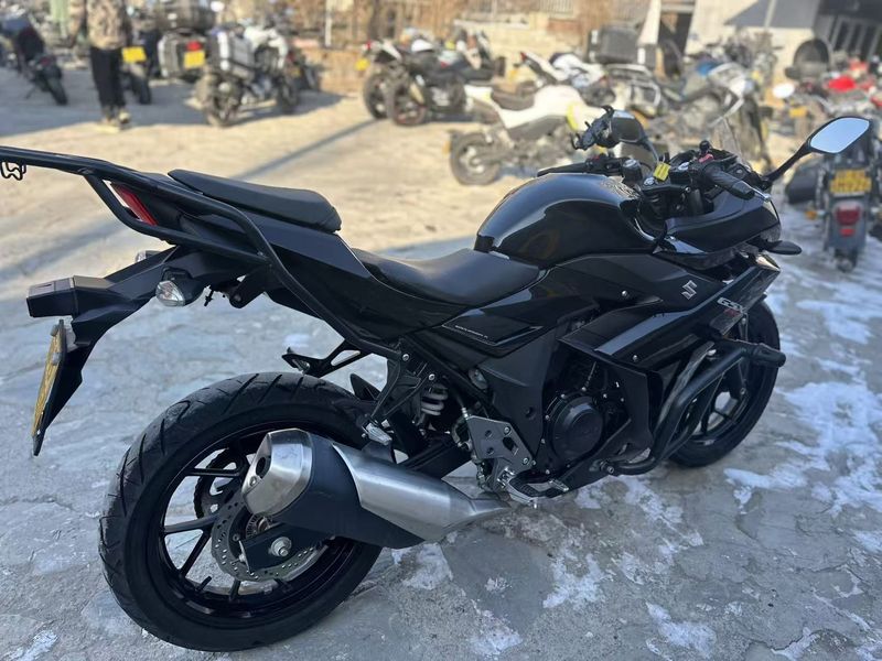 二手豪爵铃木GSX250R