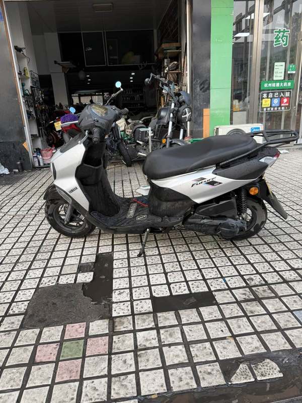 二手建设雅马哈旭鹰125