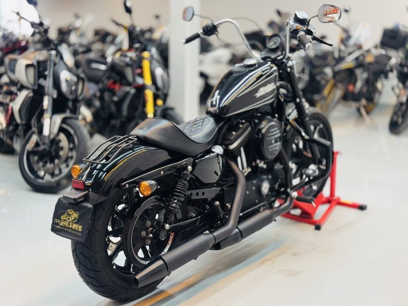二手哈雷戴维森Iron883 硬汉