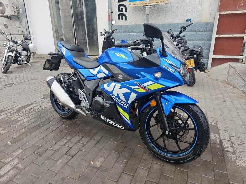 二手豪爵铃木GSX250R