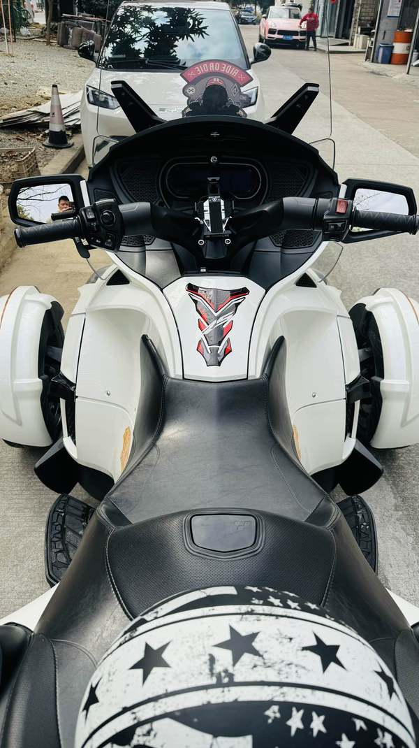 二手庞巴迪Spyder RT