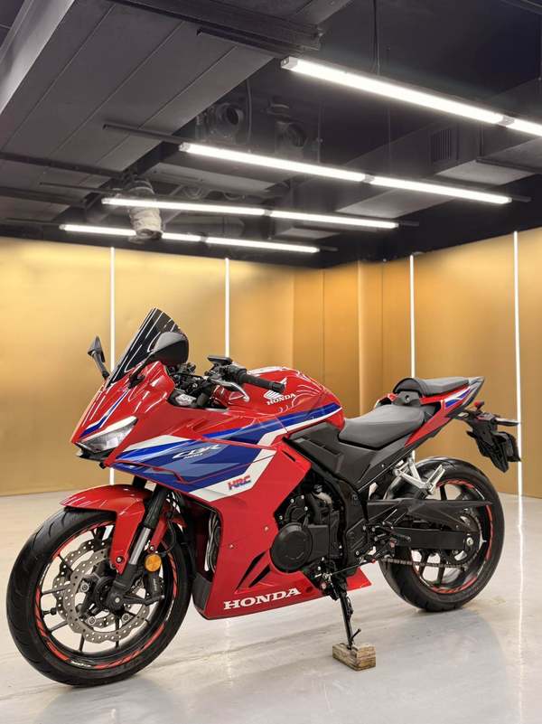 二手本田CBR400R