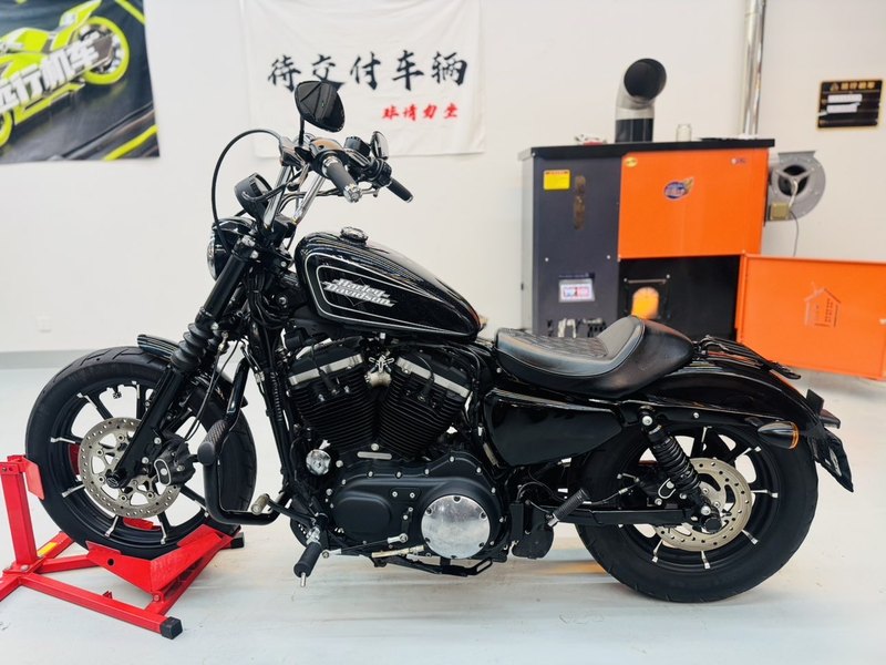 二手哈雷戴维森Iron883 硬汉
