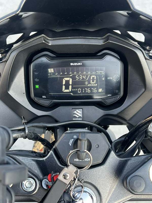 二手豪爵铃木GSX250R