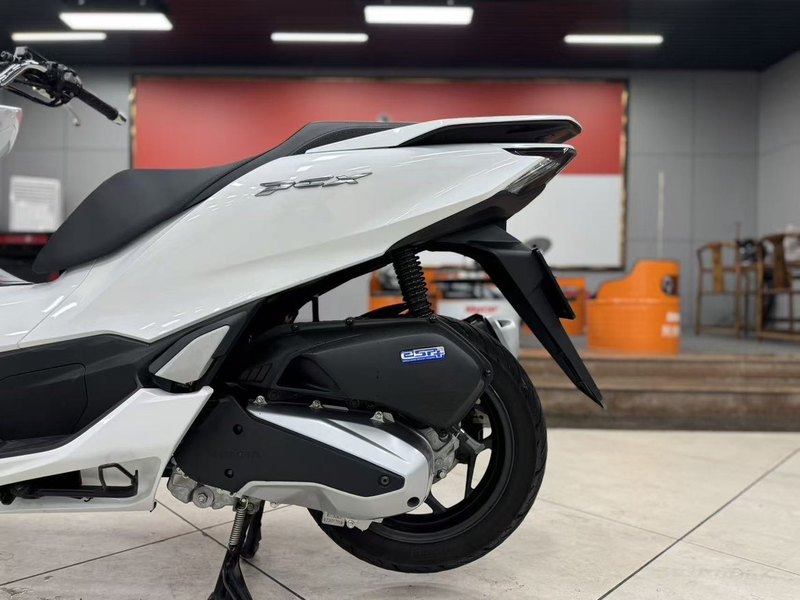 二手五羊本田PCX