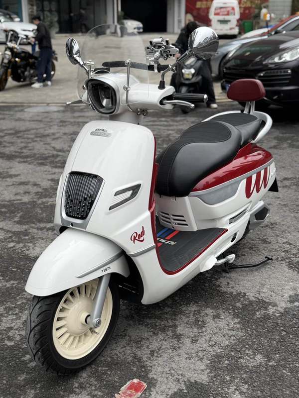 二手南方梦拉丽莎 飞戈