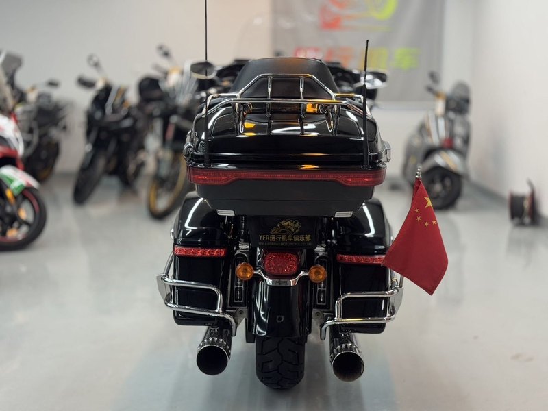 二手哈雷戴维森旗舰滑翔  Limited