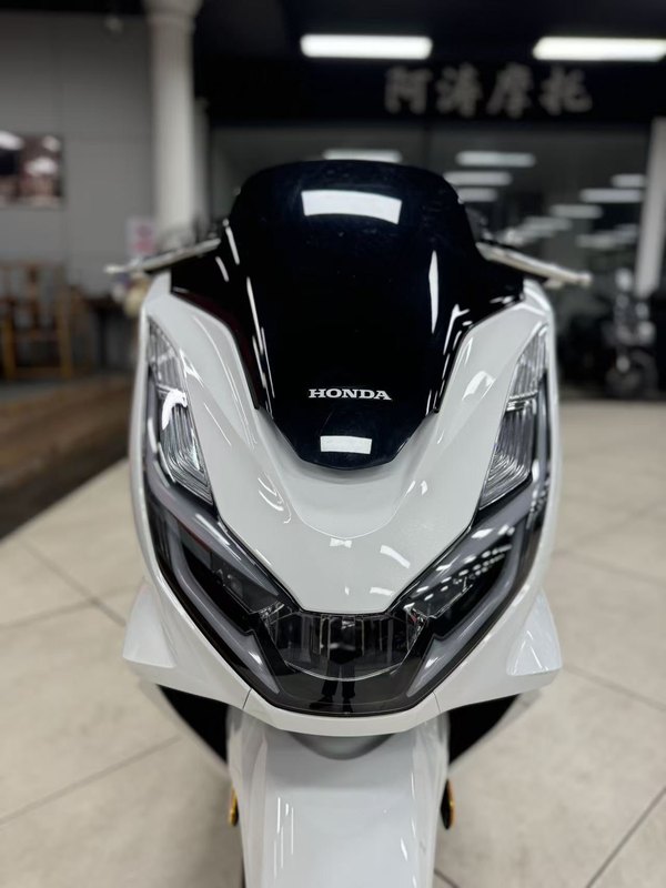 二手五羊本田PCX