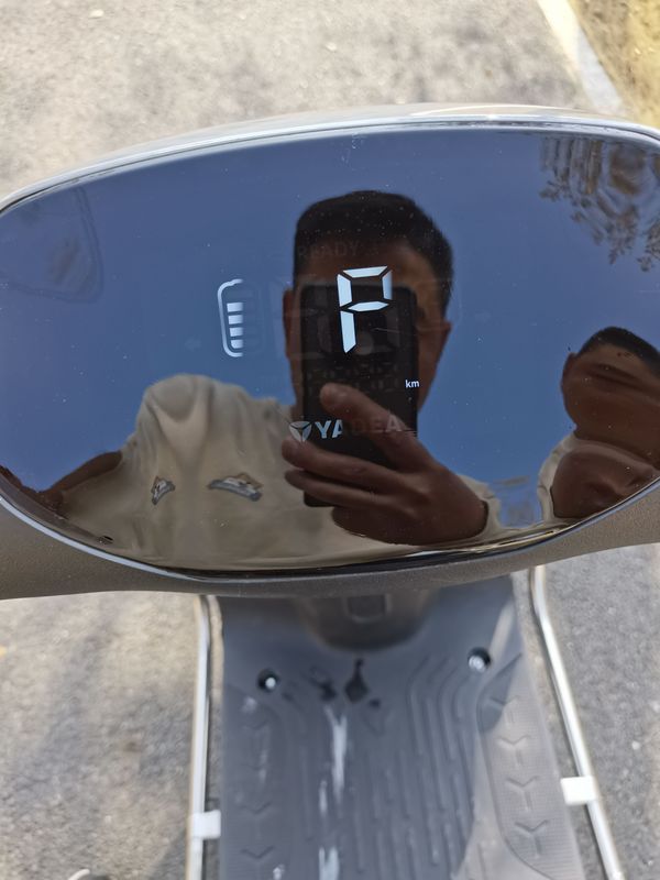 二手雅迪冠能 T35