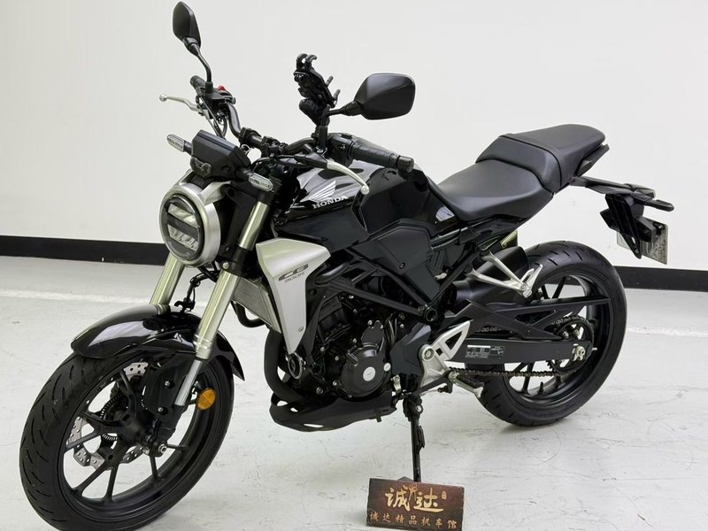 二手本田CB300R
