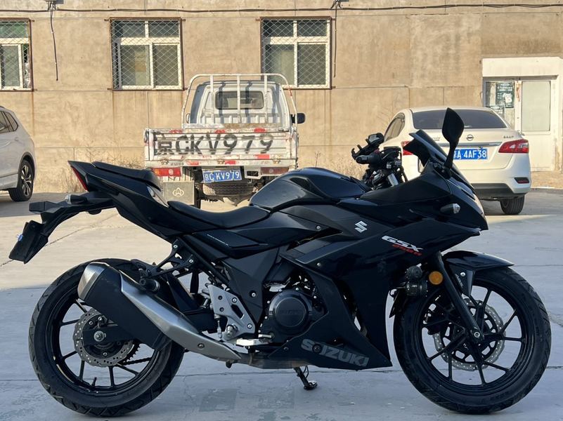 二手豪爵铃木GSX250R