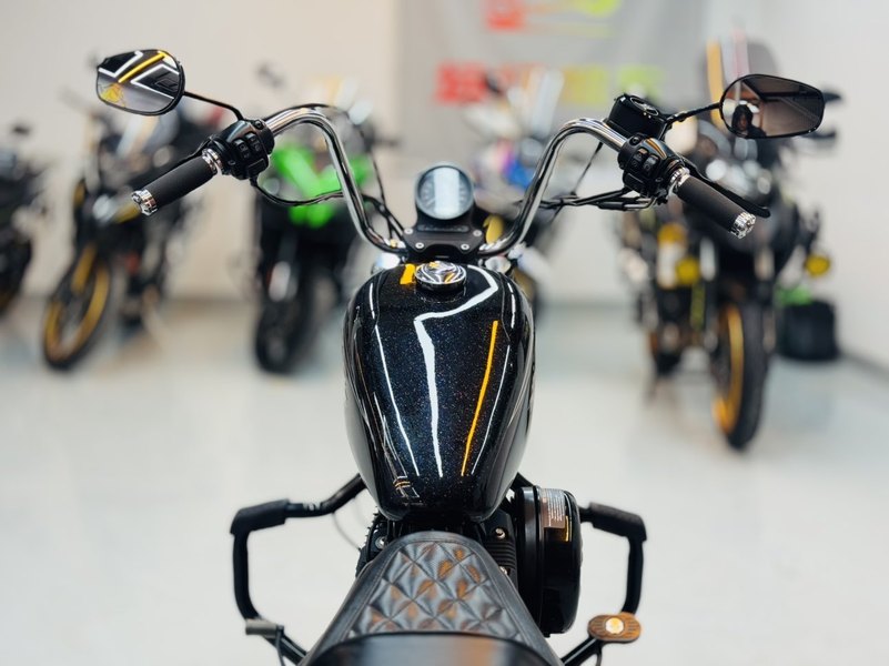 二手哈雷戴维森Iron883 硬汉